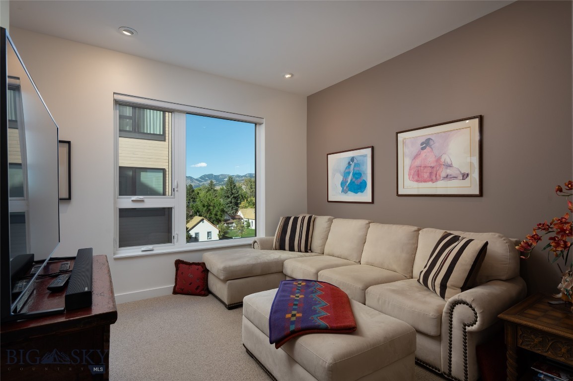 Bozeman, Montana 59715, United States, 2 Bedrooms Bedrooms, ,3 BathroomsBathrooms,Residential,Active,96607