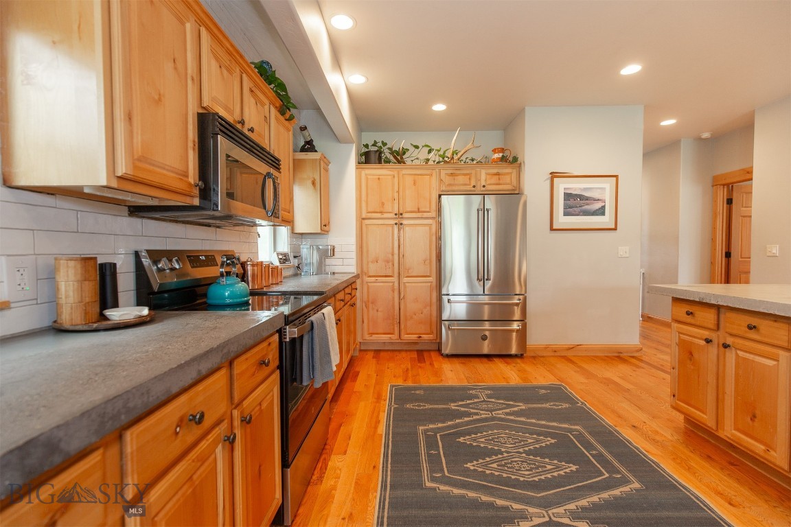 Walton Homestead - Residential