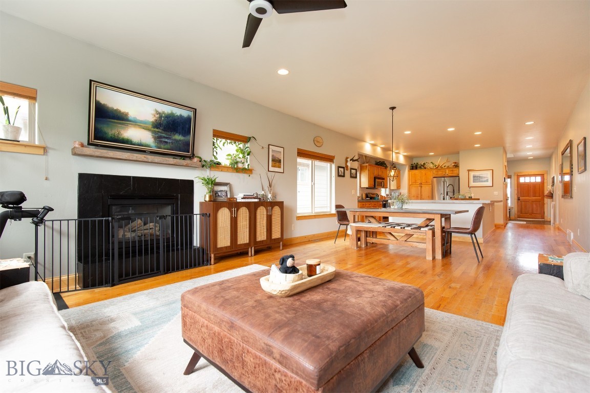 Walton Homestead - Residential