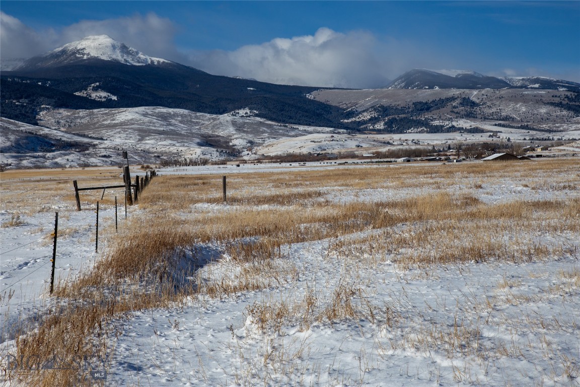 Shining Mountain West - Land