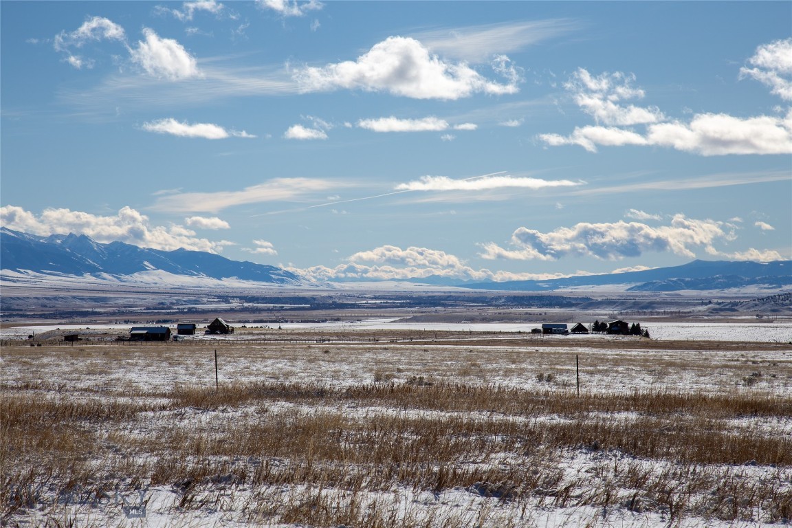 Shining Mountain West - Land