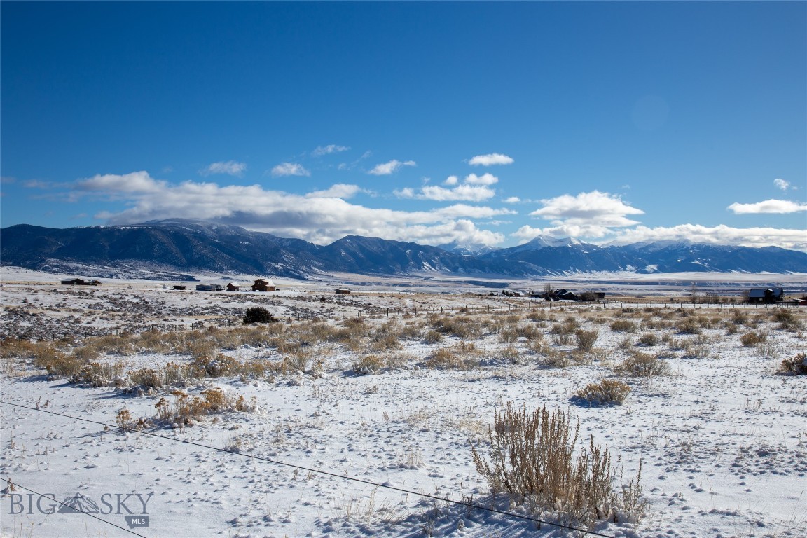 Shining Mountain West - Land