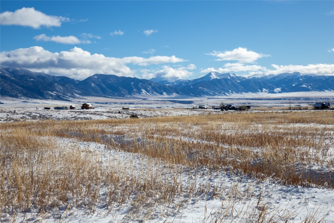 Shining Mountain West - Land