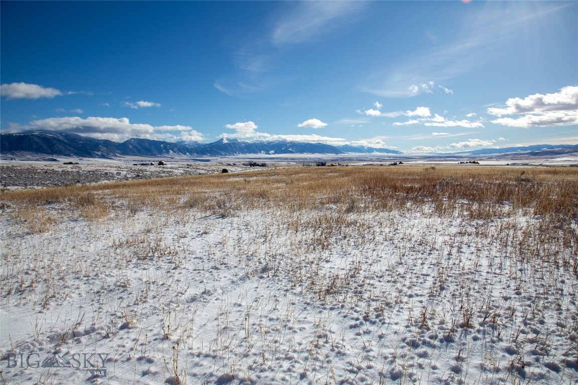 Shining Mountain West - Land