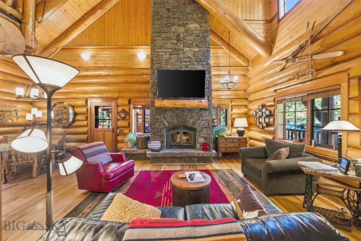 524 Gneiss Court