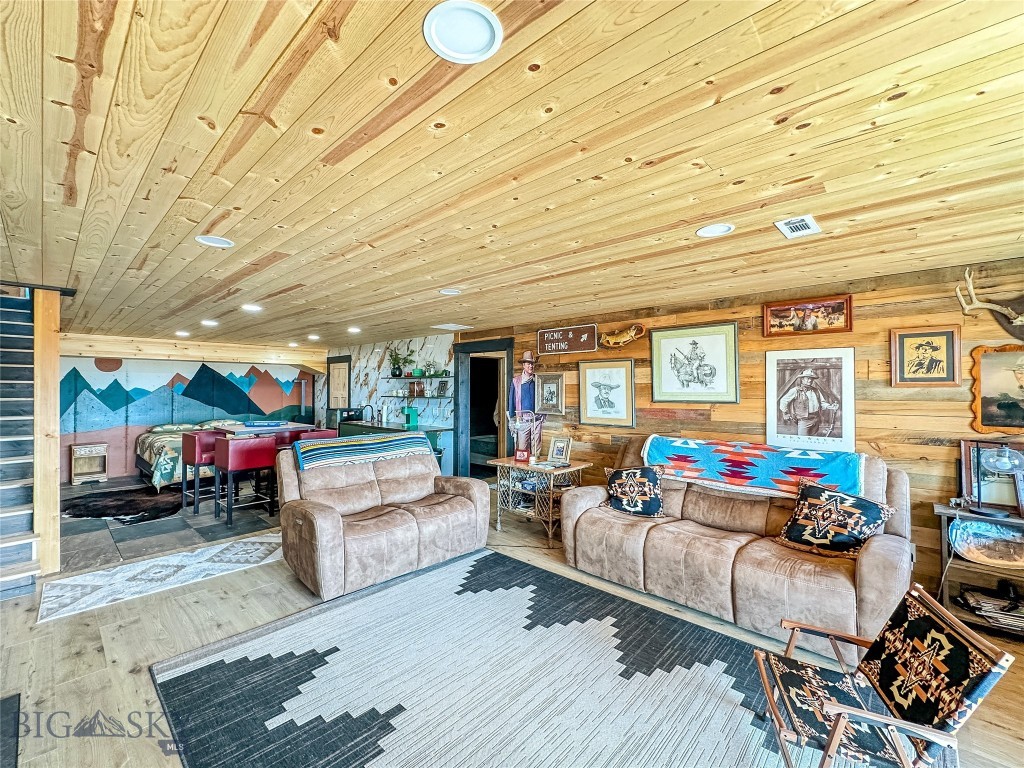Pronghorn Meadows - Residential