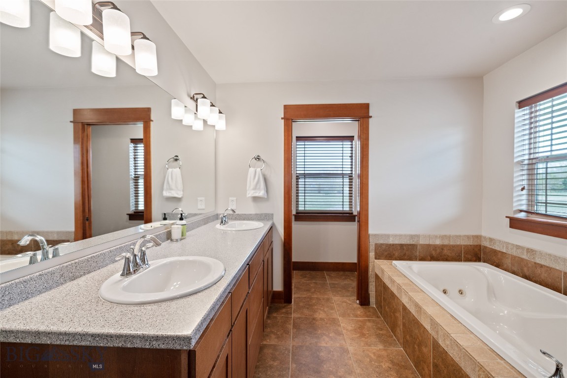 Oak Springs - Residential