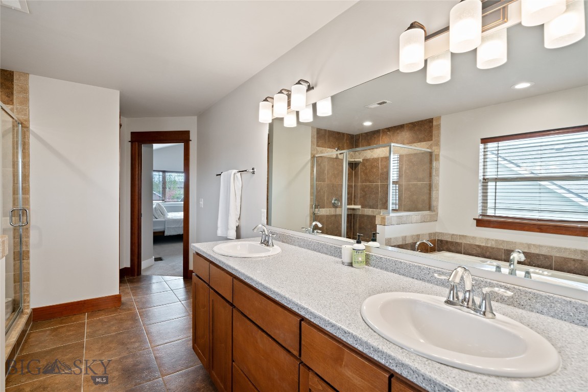 Oak Springs - Residential