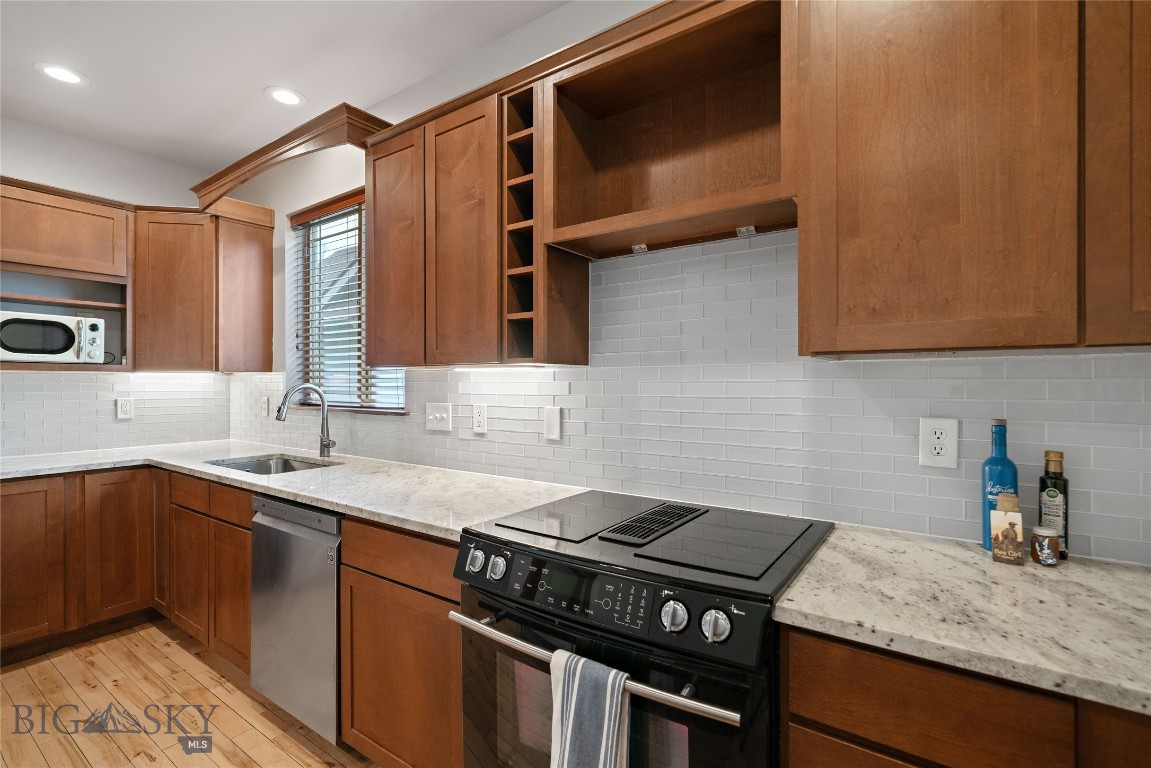 Oak Springs - Residential