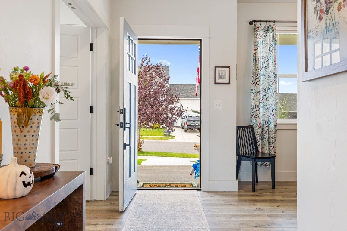 14 Noble Peak Drive