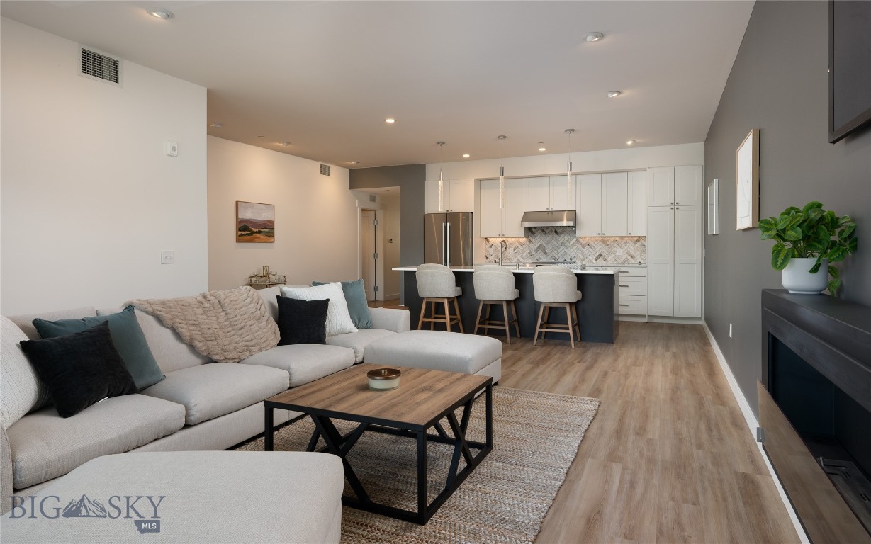 Bozeman, Montana 59715, United States, 2 Bedrooms Bedrooms, ,3 BathroomsBathrooms,Residential,Active,138898