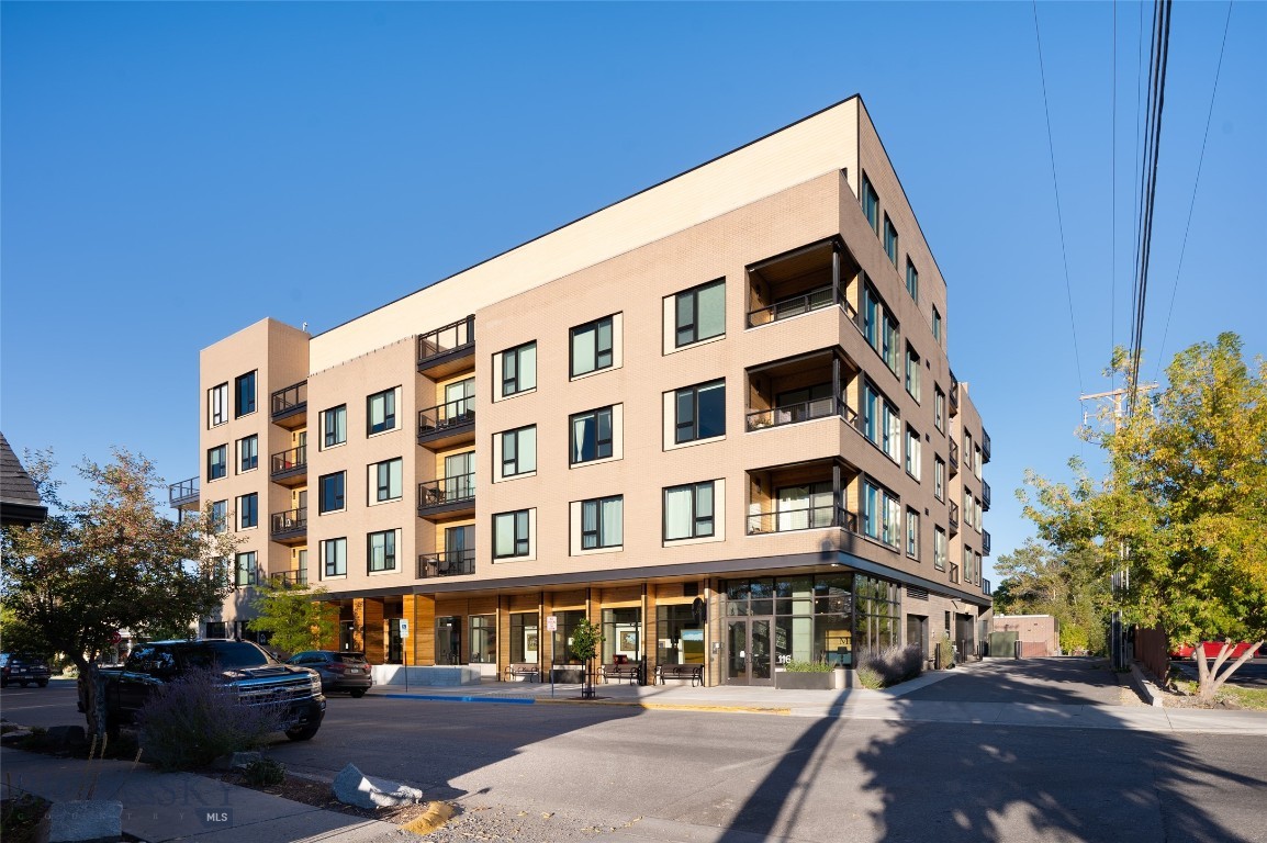 Bozeman, Montana 59715, United States, 2 Bedrooms Bedrooms, ,3 BathroomsBathrooms,Residential,Active,138898