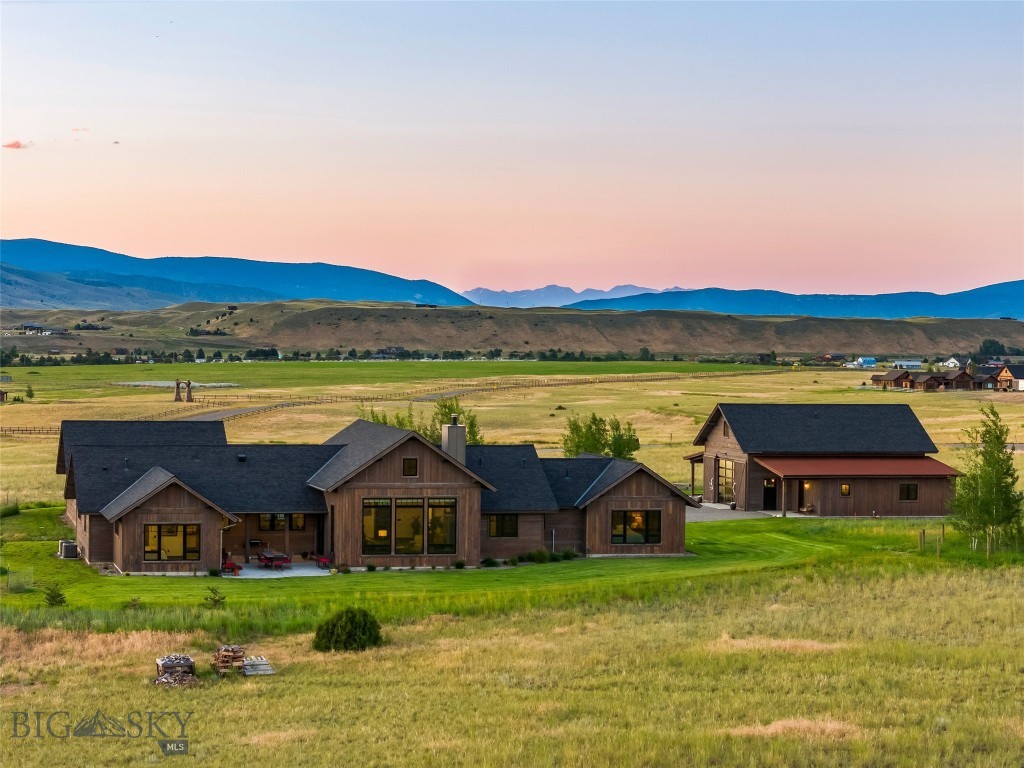 10 Brown Pony Trail