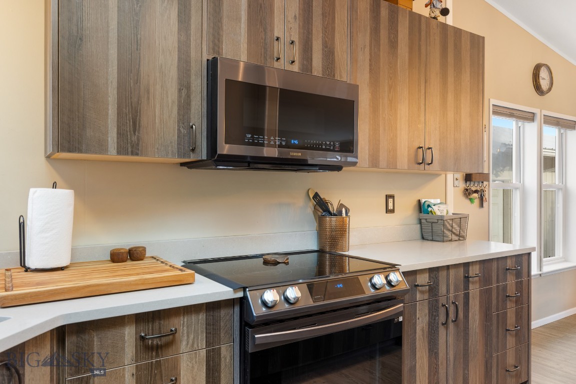 Gallatin Valley Homesteads - Residential