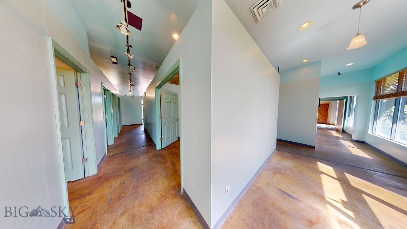 Stoneridge - Commercial Lease