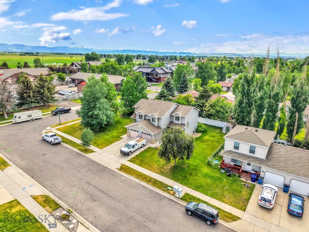 Parkway Plaza - Residential