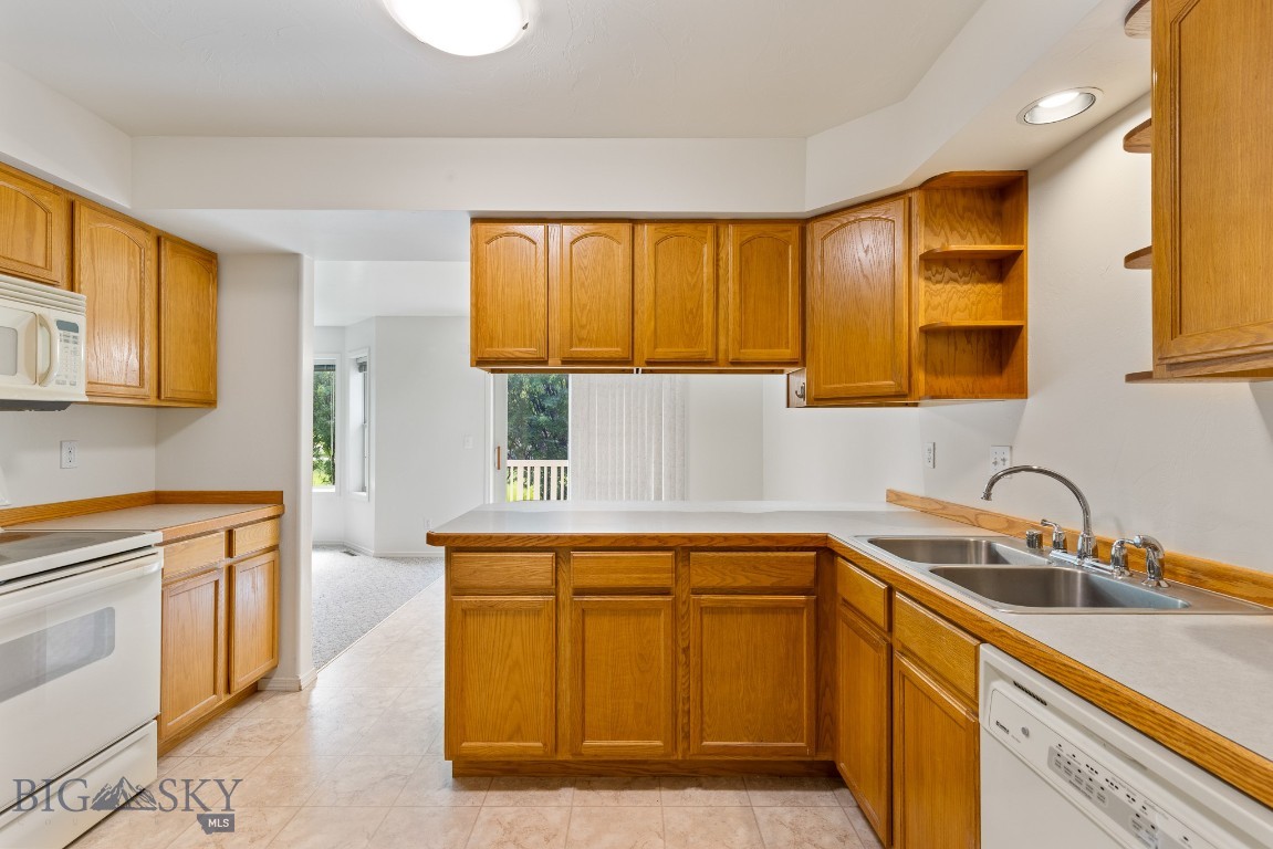 Parkway Plaza - Residential