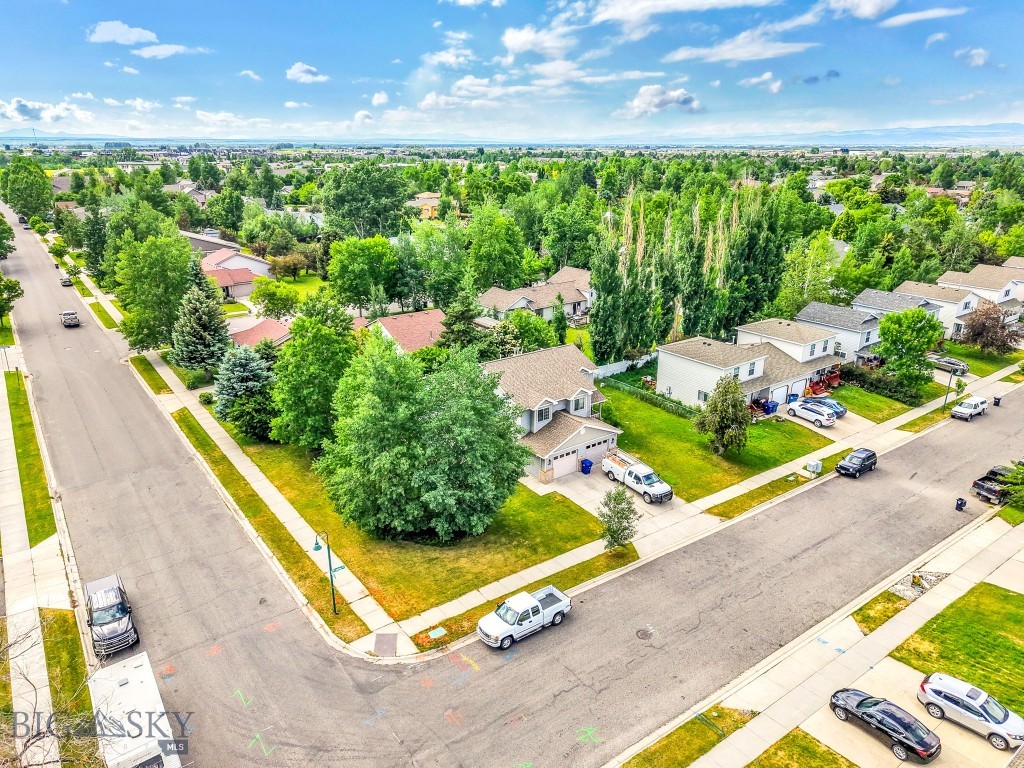 Parkway Plaza - Residential