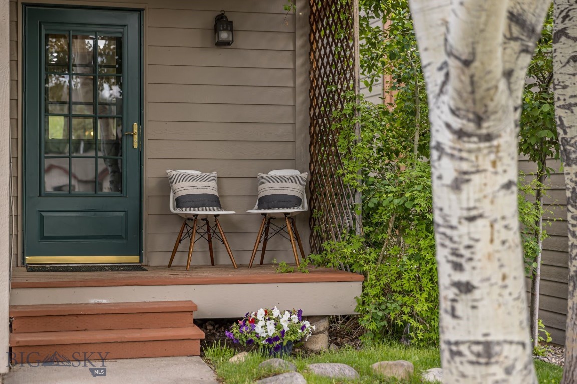 Pine Ridge Condos - Residential