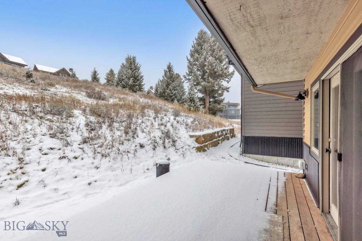 Pine Ridge Condos - Residential