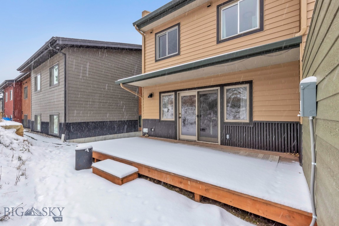 Pine Ridge Condos - Residential