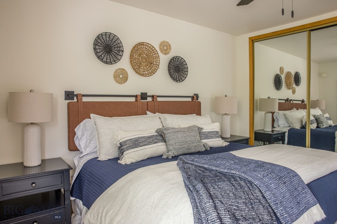 Pine Ridge Condos - Residential