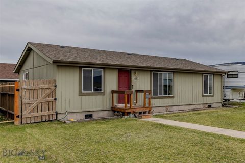 Photo of 1207 W Reservoir Street, Livingston, MT 59047 (MLS # 410584)