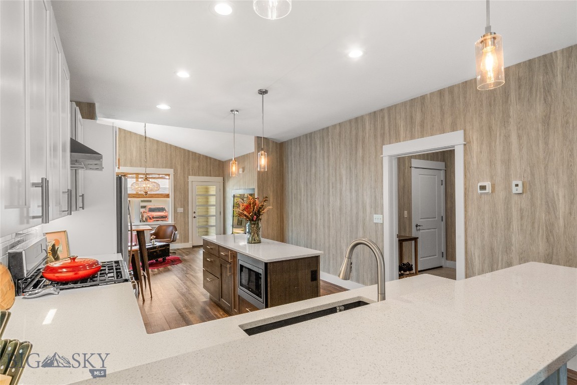 The Lakes at Valley West - Residential