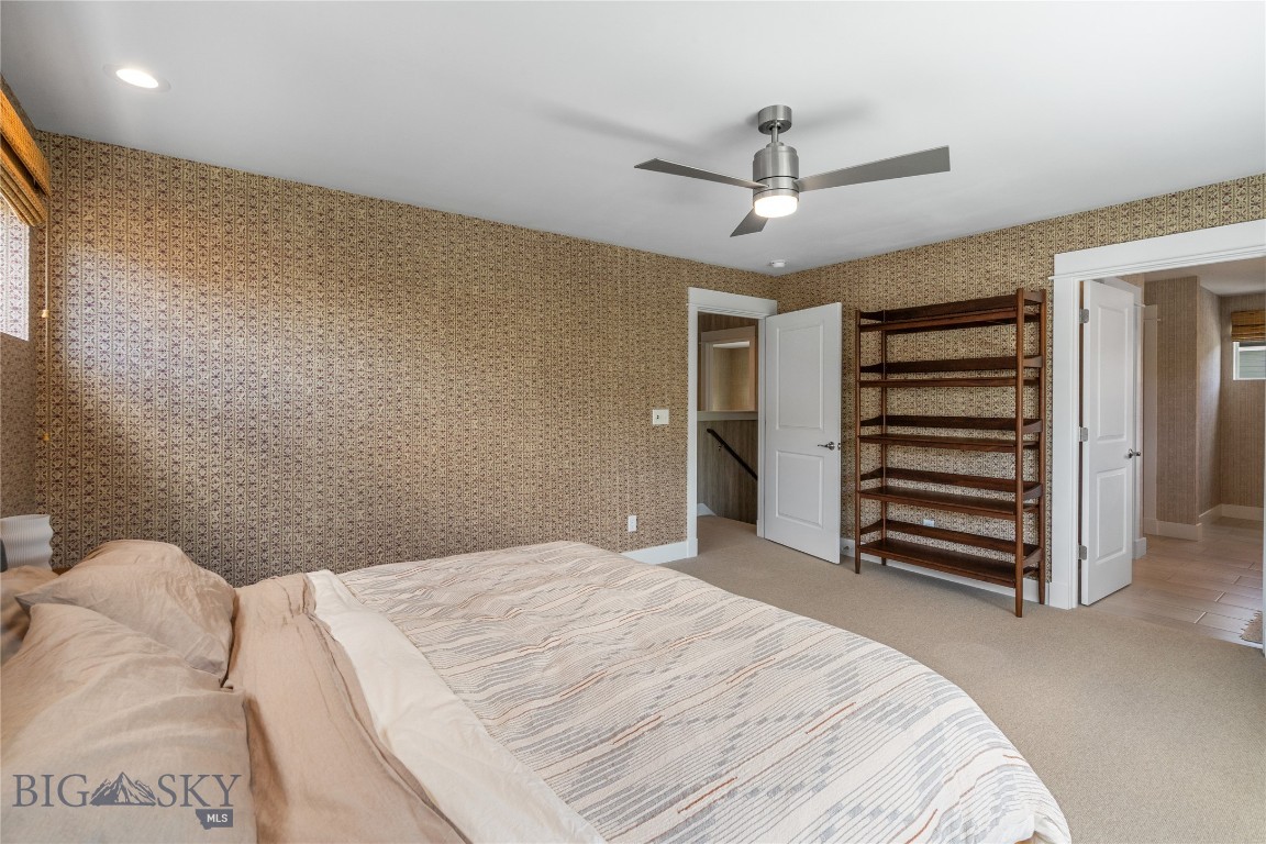 The Lakes at Valley West - Residential