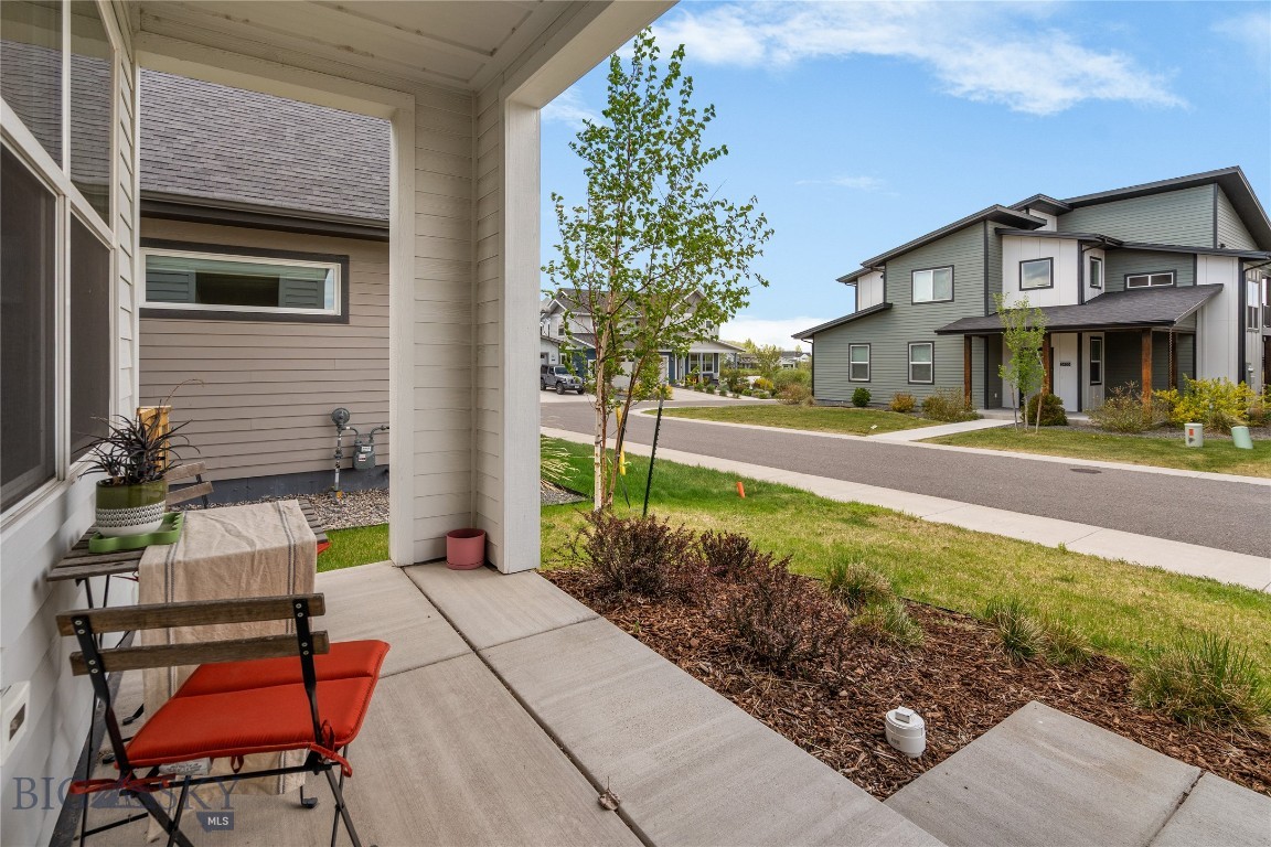 The Lakes at Valley West - Residential