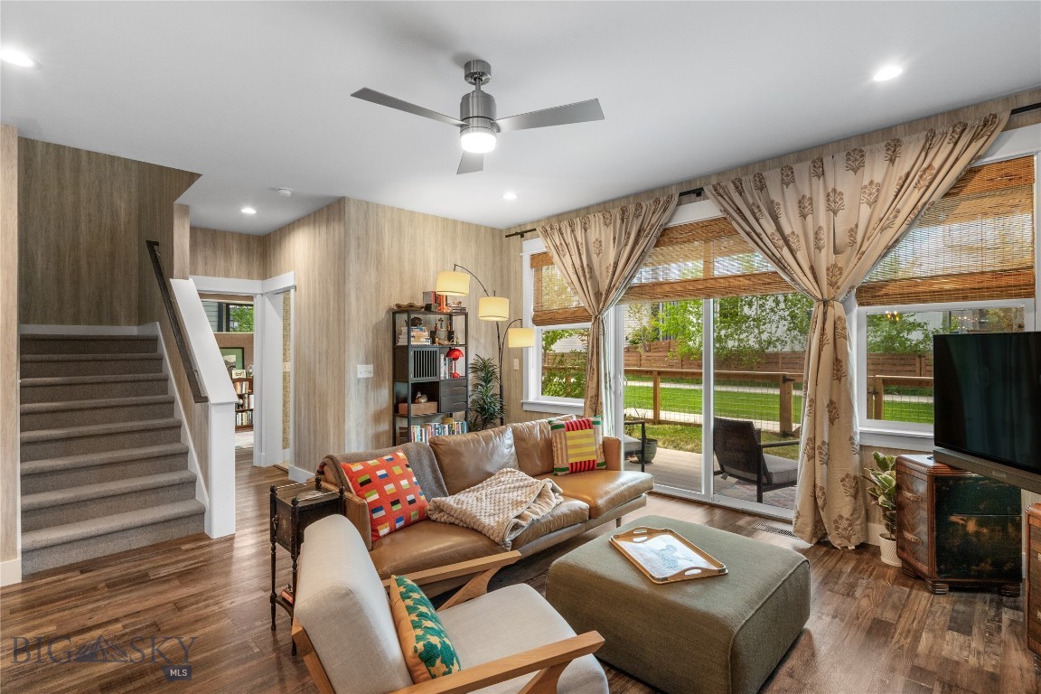 The Lakes at Valley West - Residential
