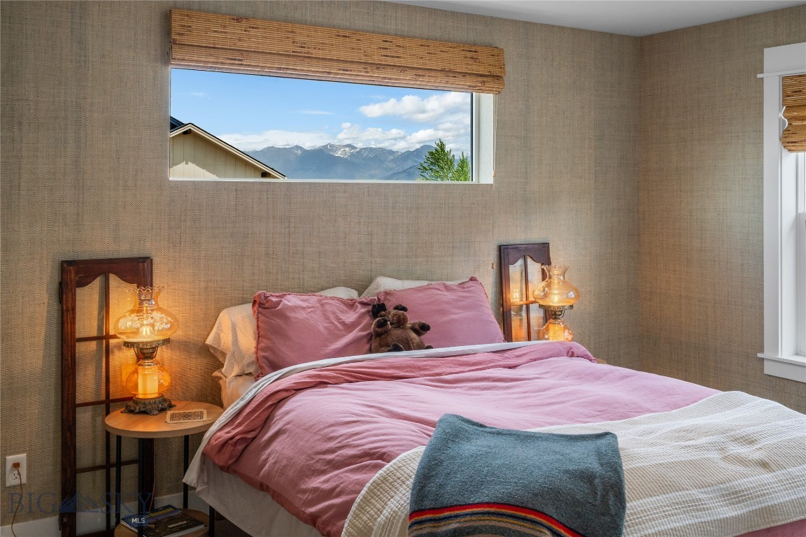 The Lakes at Valley West - Residential