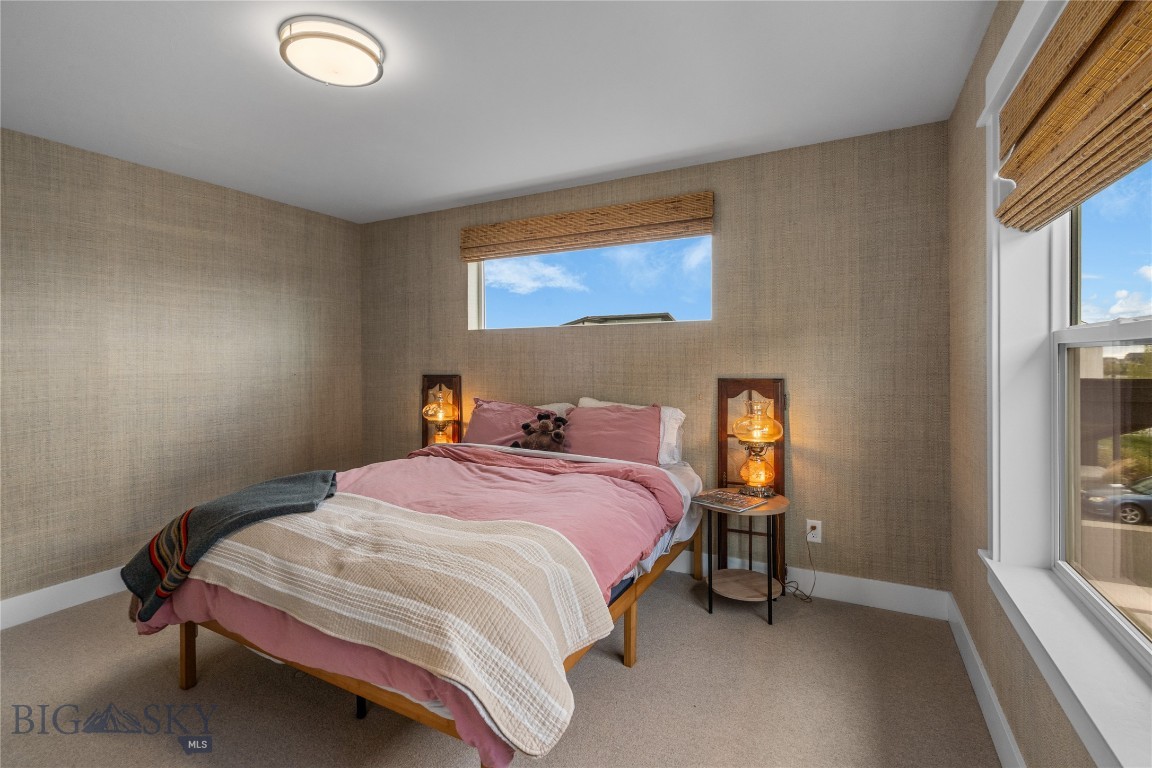 The Lakes at Valley West - Residential
