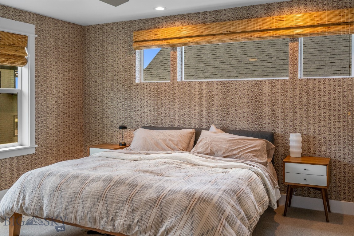 The Lakes at Valley West - Residential