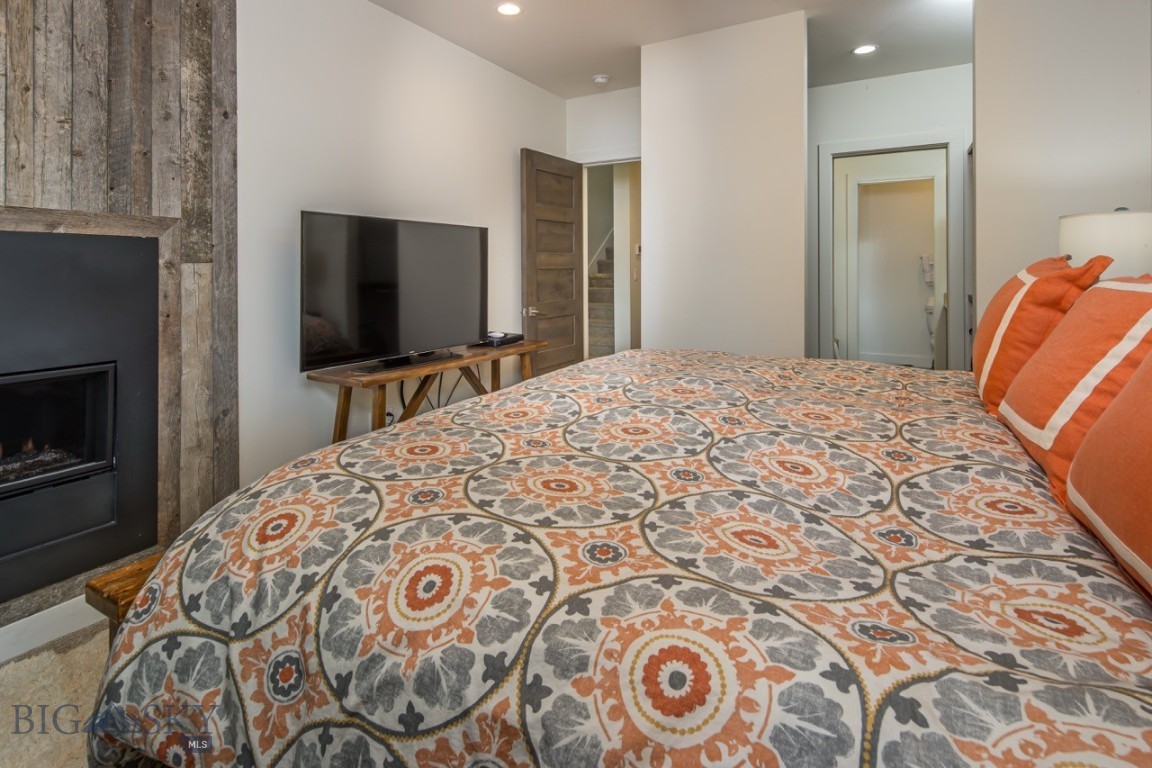 Silvertip - Residential