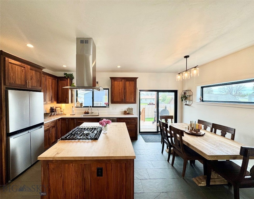 607 E Elm Street