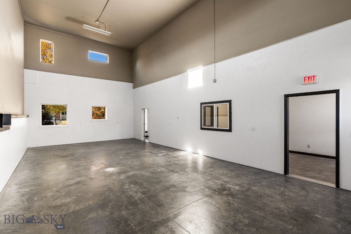 Bozeman, Montana 59718, United States, ,Commercial,Contingent,84802