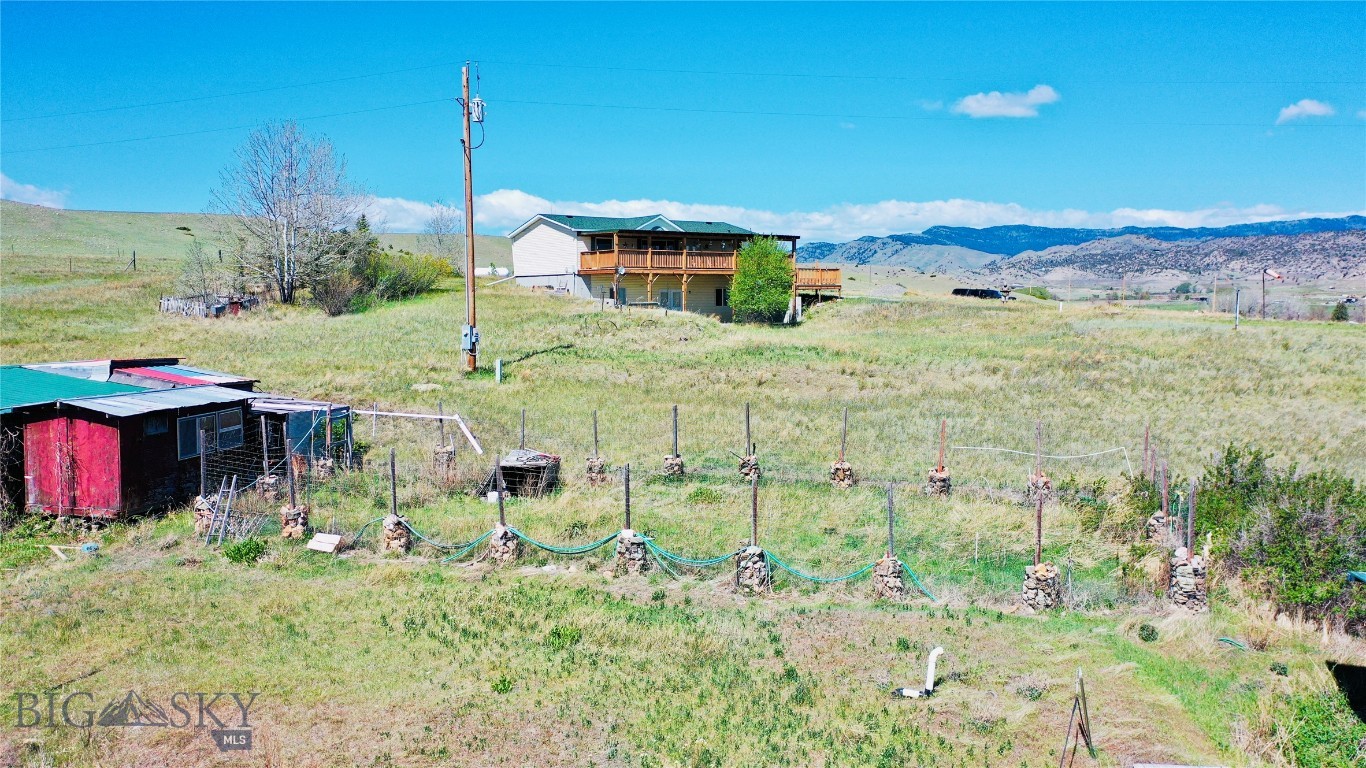 Wineglass Mountain - Residential
