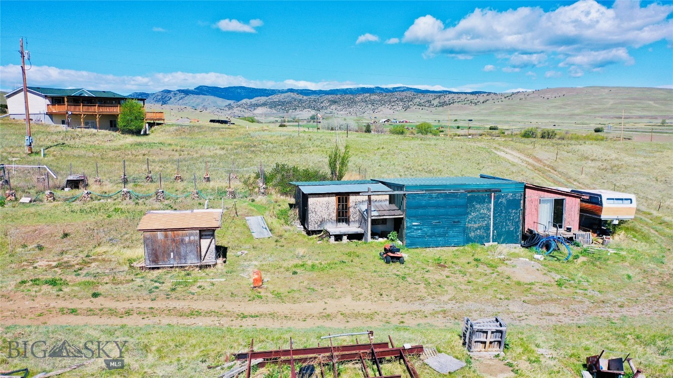 Wineglass Mountain - Residential