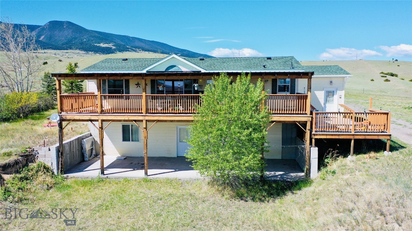 Wineglass Mountain - Residential