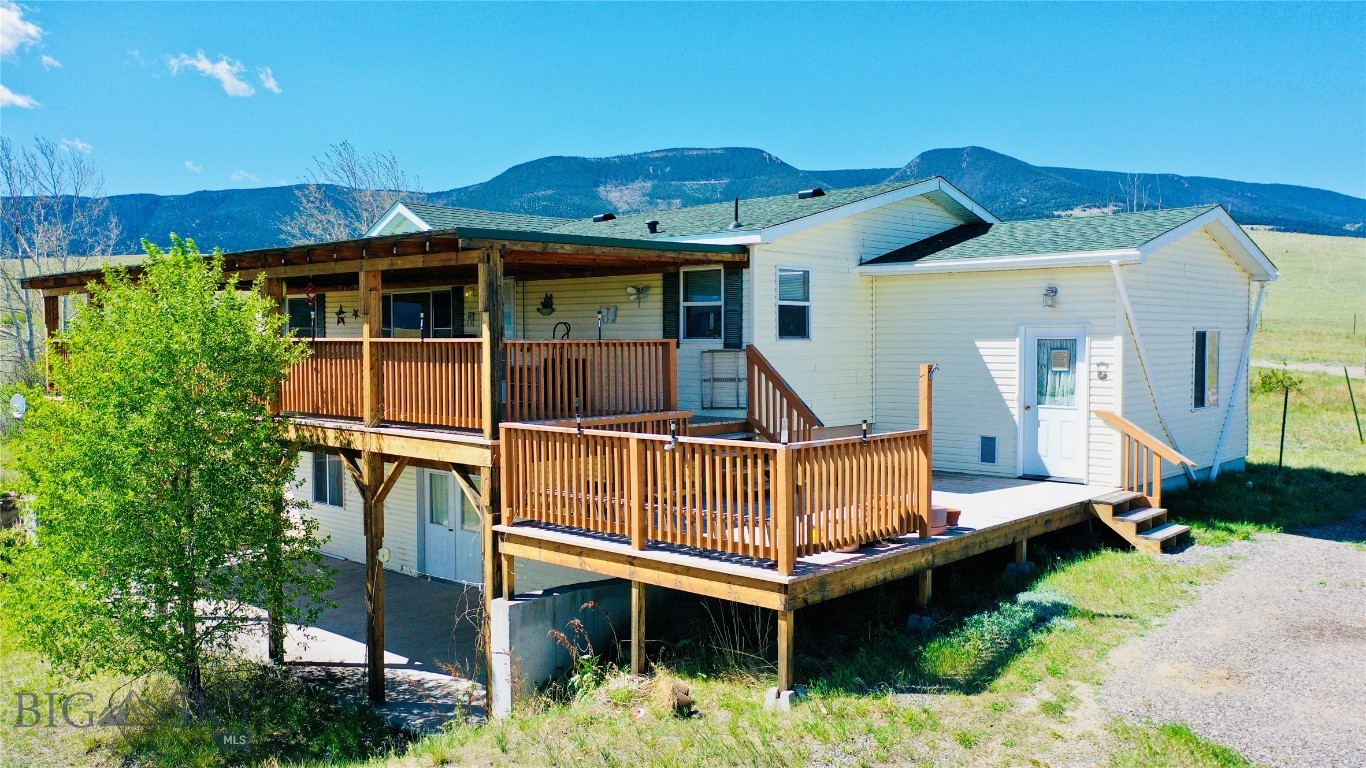 Wineglass Mountain - Residential