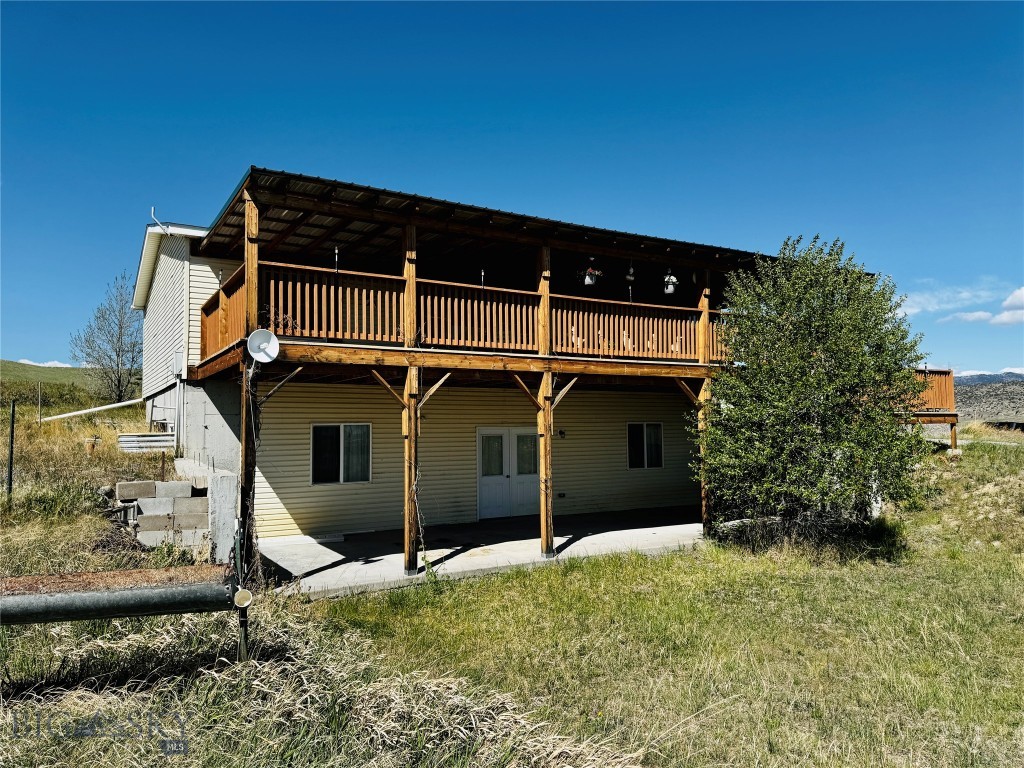 Wineglass Mountain - Residential