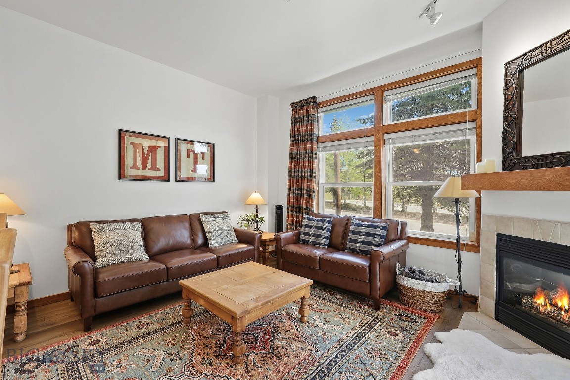 3889 Big Mountain Road 101