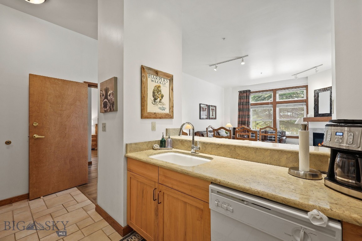 3889 Big Mountain Road 101