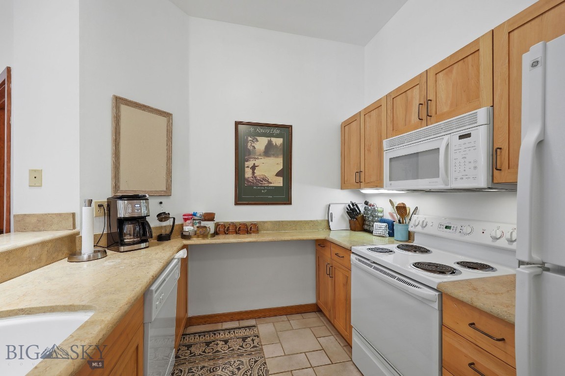 3889 Big Mountain Road 101