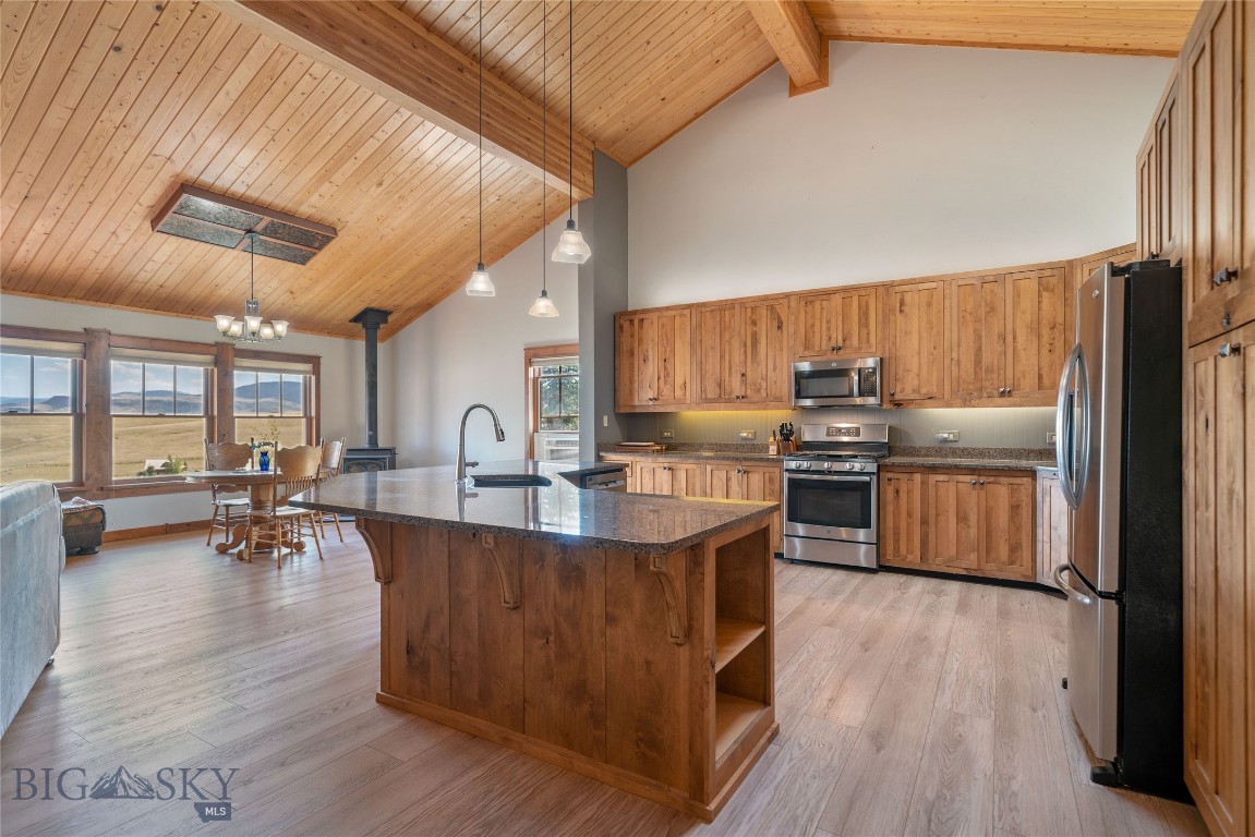 Shining Mountain Unit I - Residential