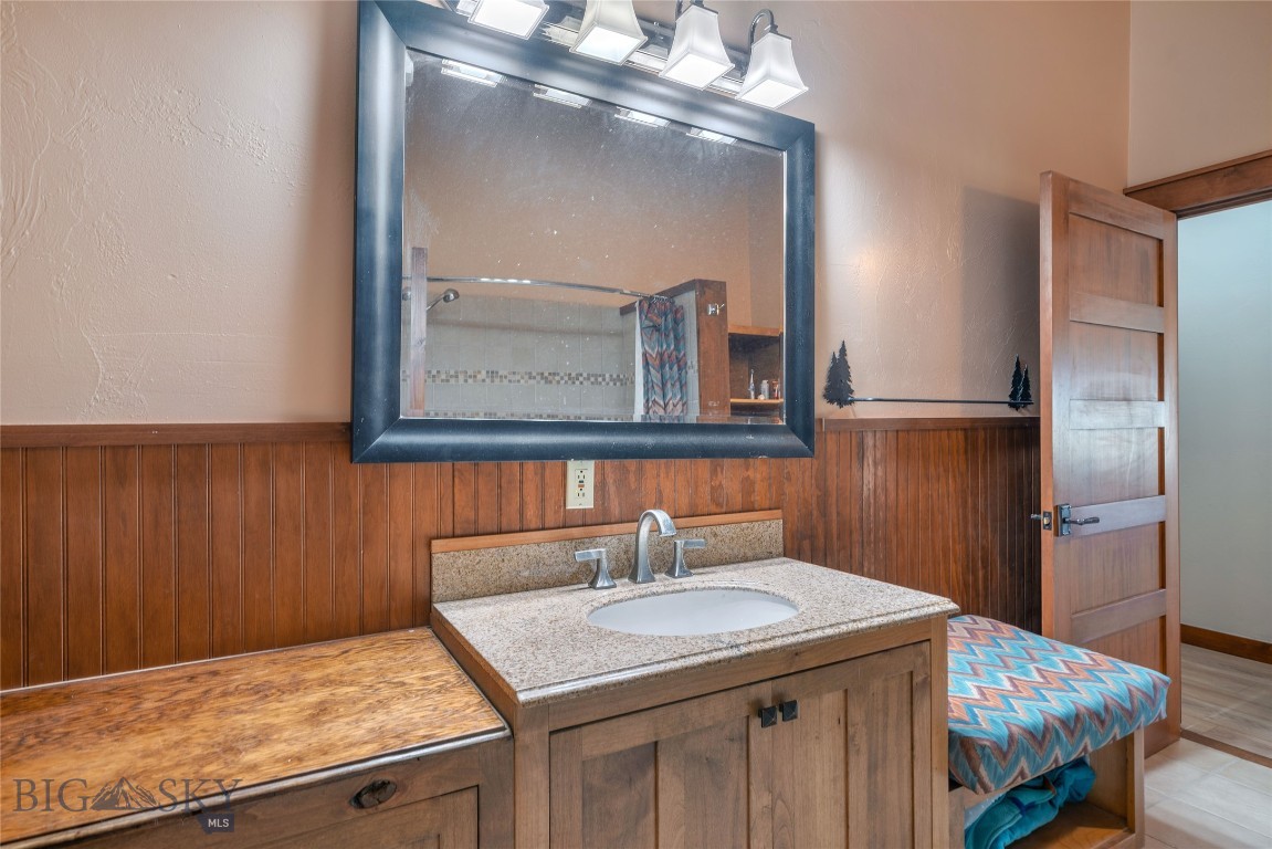 Shining Mountain Unit I - Residential
