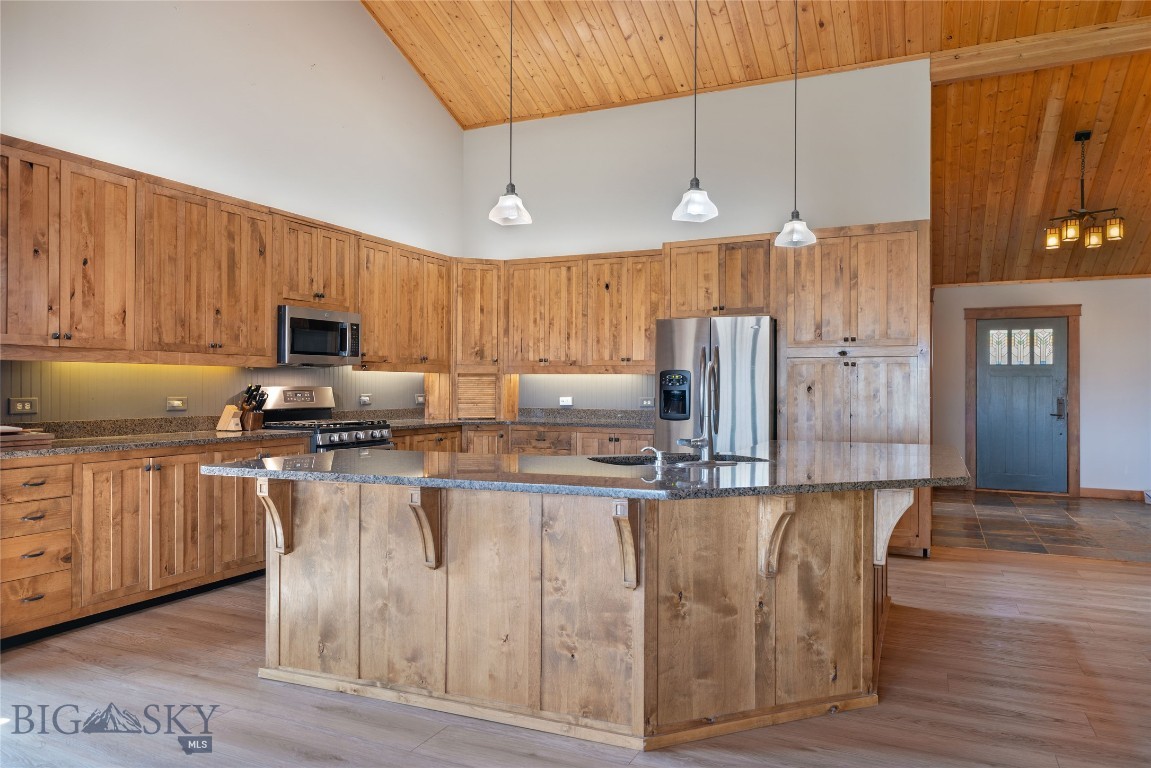 Shining Mountain Unit I - Residential