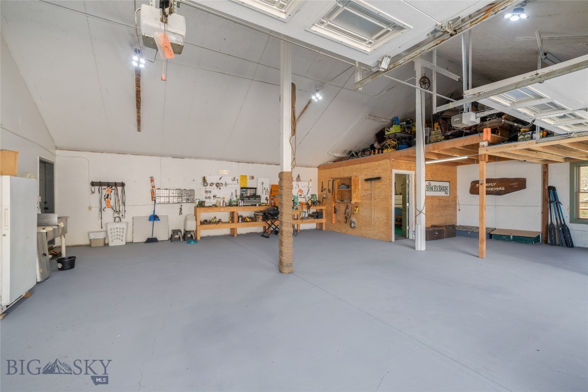 Shining Mountain Unit I - Residential