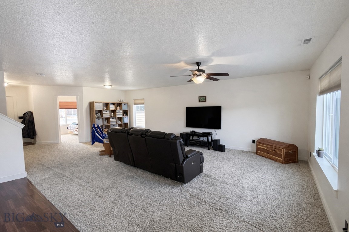 Oak Springs - Residential